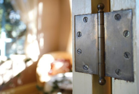 Commercial Door Hinge Modification and Its Specialized Designs
